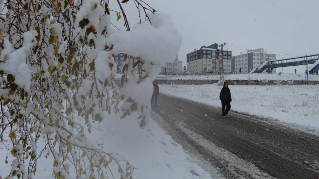 3 ilimiz beyaz örtüyle kaplandı! Kar kalınlığı 26 santimetre 19